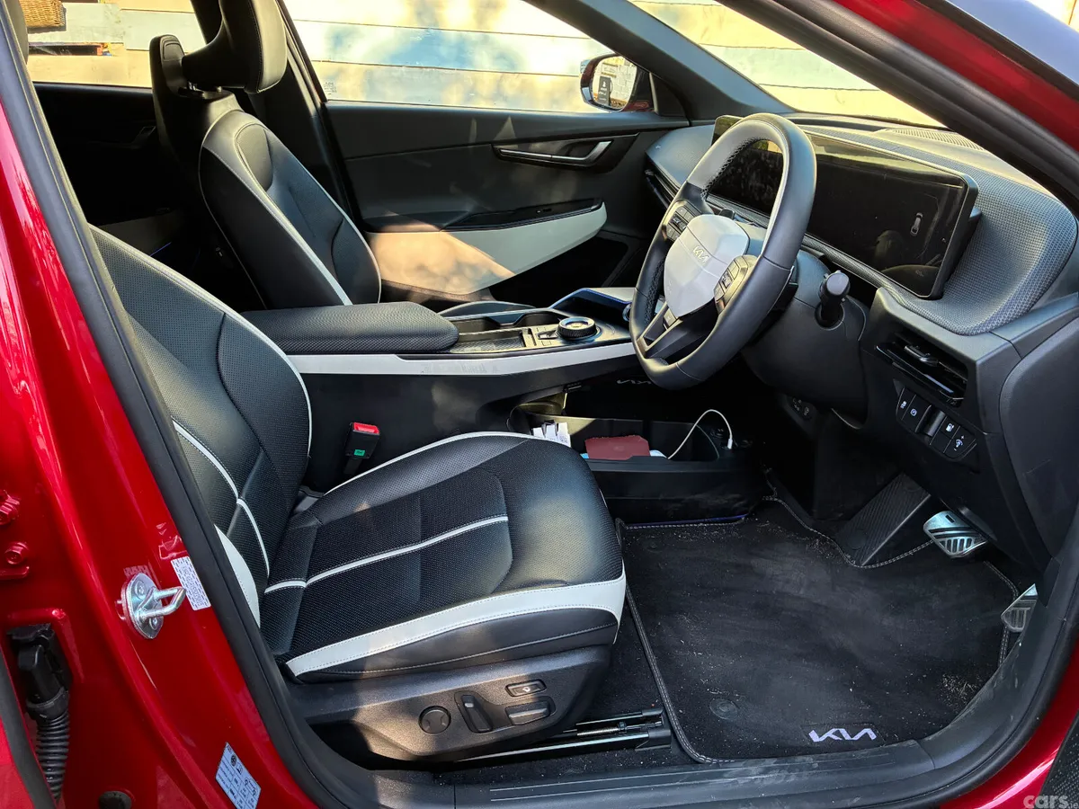 Kia EV6 Hatchback, Electric, 2025, Red