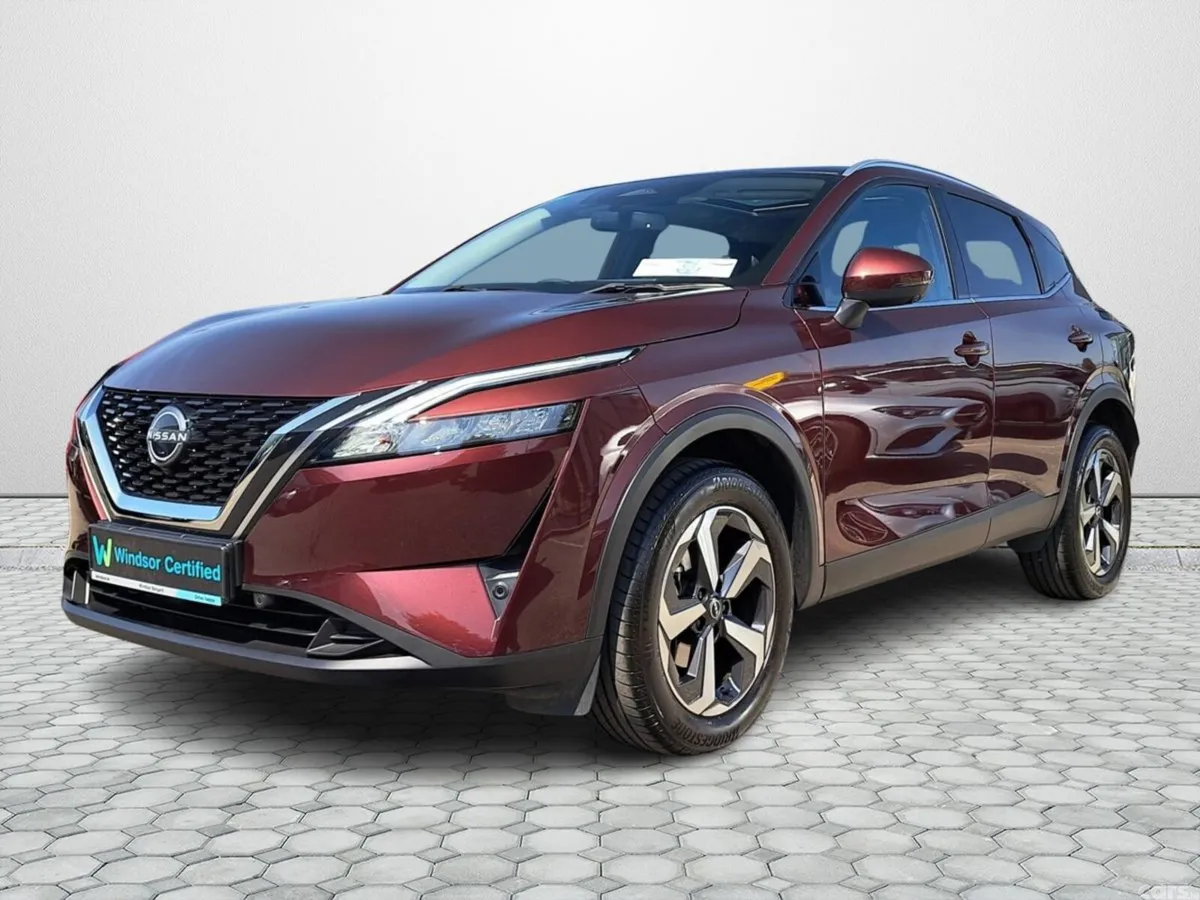 Nissan Qashqai SUV, Petrol, 2025, Red