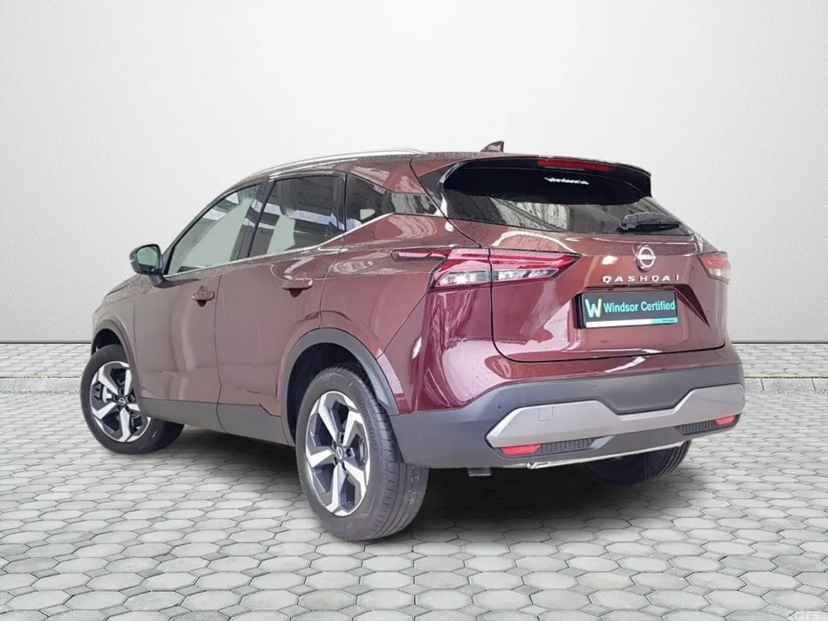 Nissan Qashqai SUV, Petrol, 2025, Red