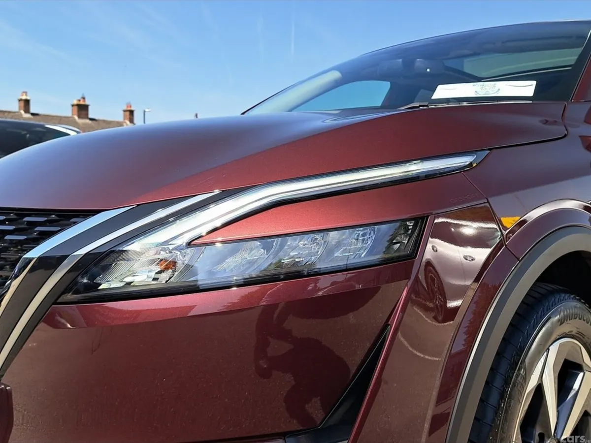 Nissan Qashqai SUV, Petrol, 2025, Red