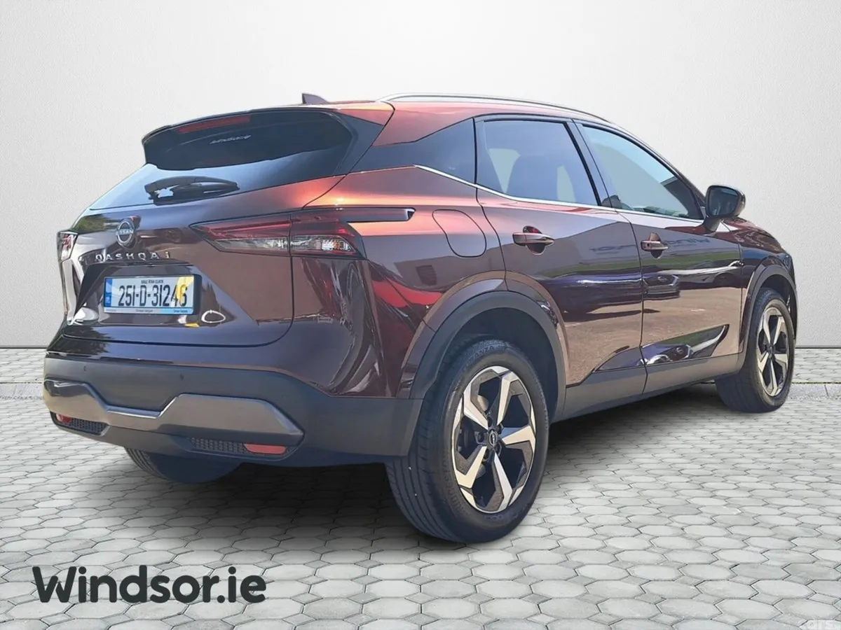 Nissan Qashqai SUV, Petrol, 2025, Red