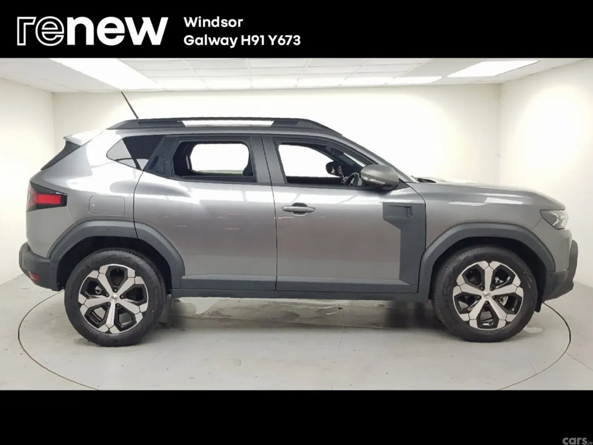 Dacia Duster SUV, Petrol Hybrid, 2026, Grey