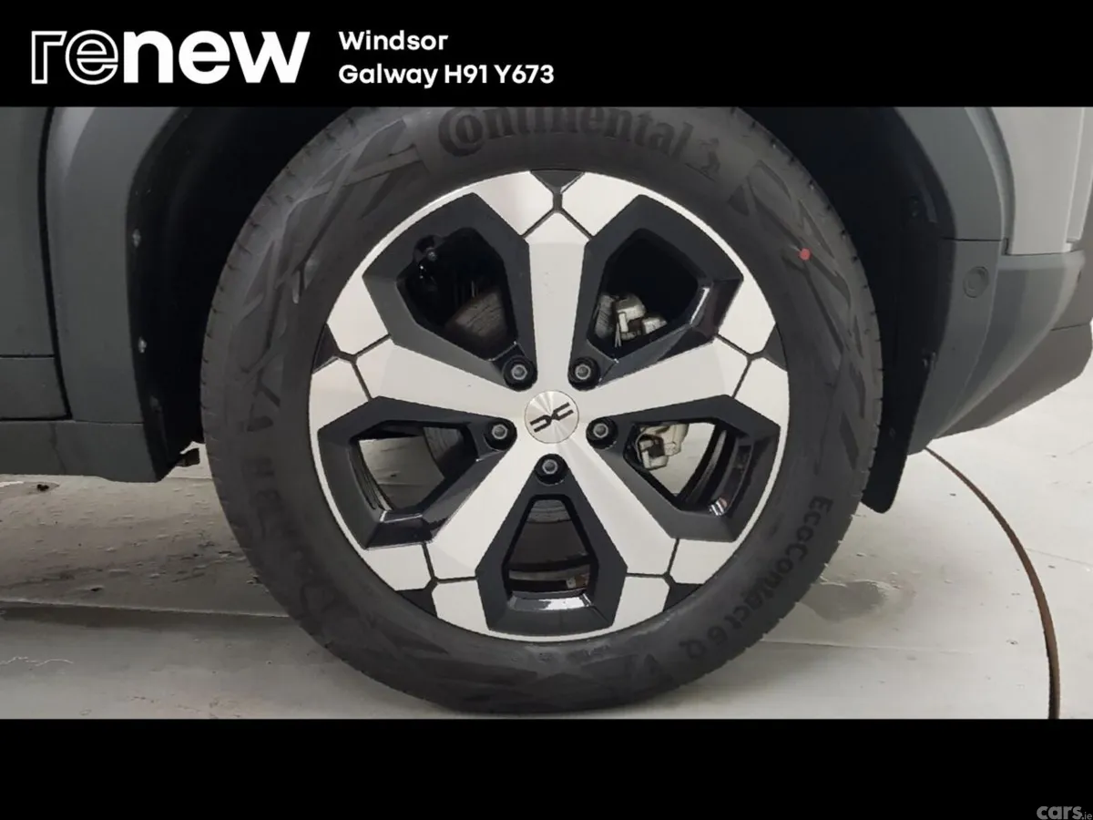 Dacia Duster SUV, Petrol Hybrid, 2026, Grey