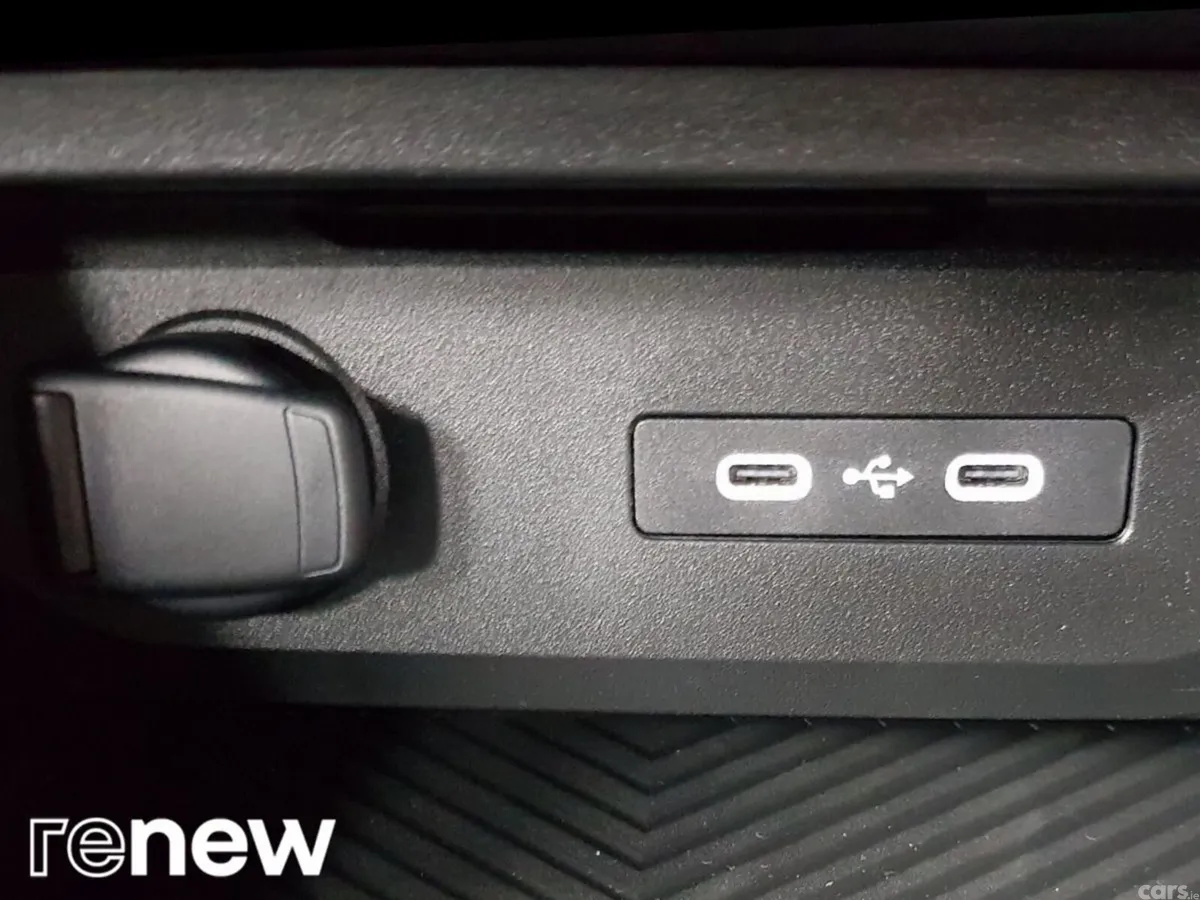 Dacia Duster SUV, Petrol Hybrid, 2026, Grey