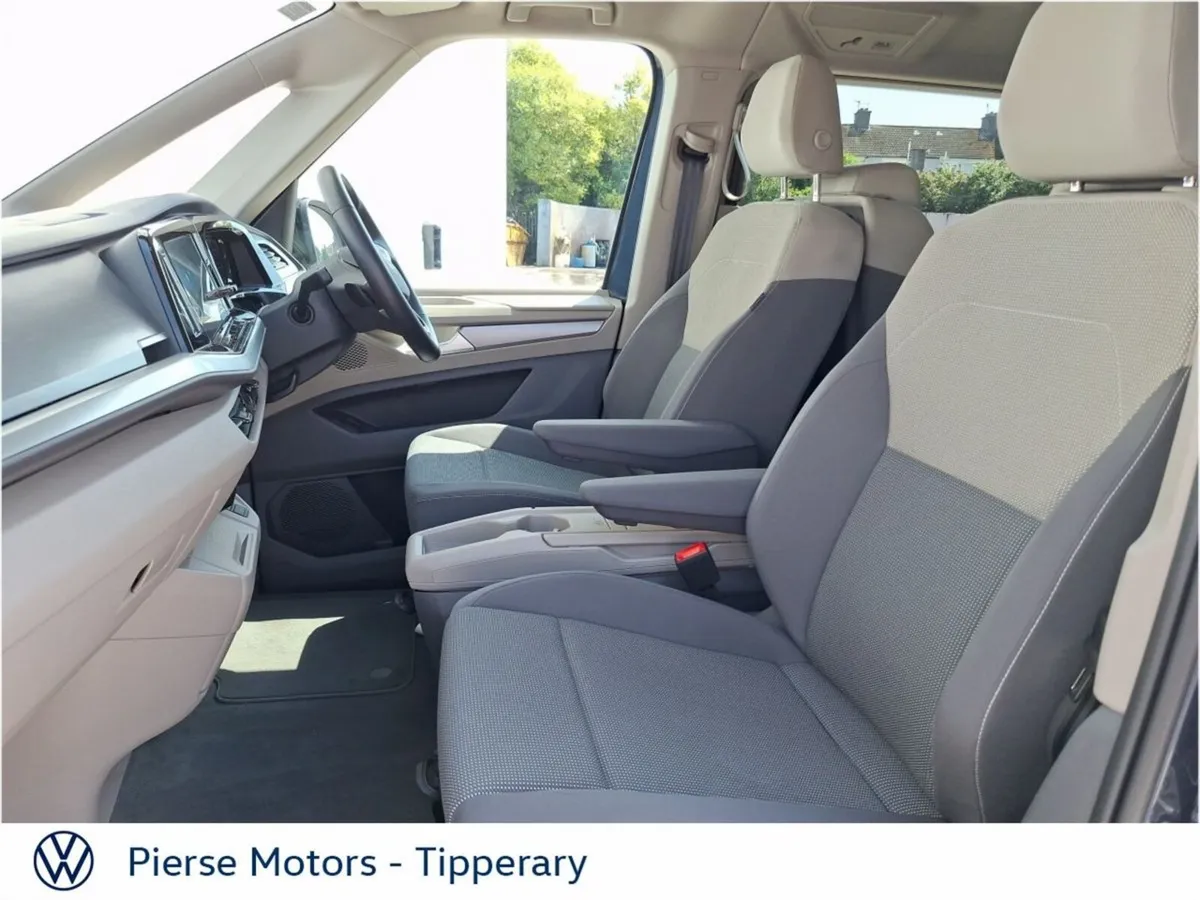 Volkswagen Multivan MPV, Petrol Plug-in Hybrid, 2025, Blue