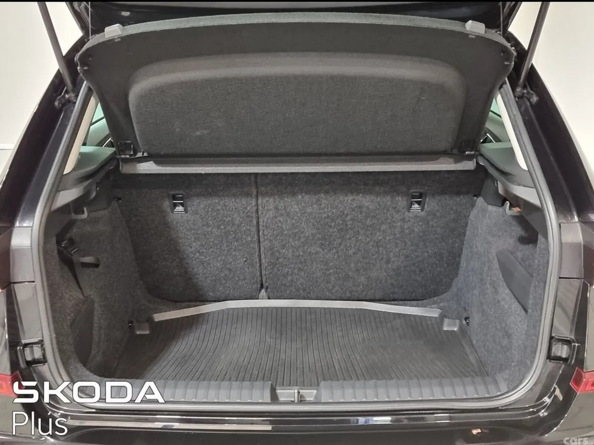 Skoda Kamiq Hatchback, Petrol, 2024, Black