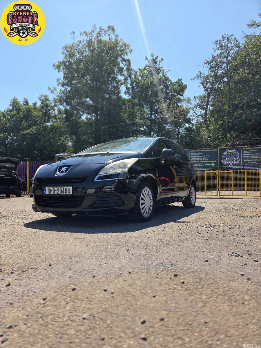 Peugeot 5008 MPV, Diesel, 2010, Black