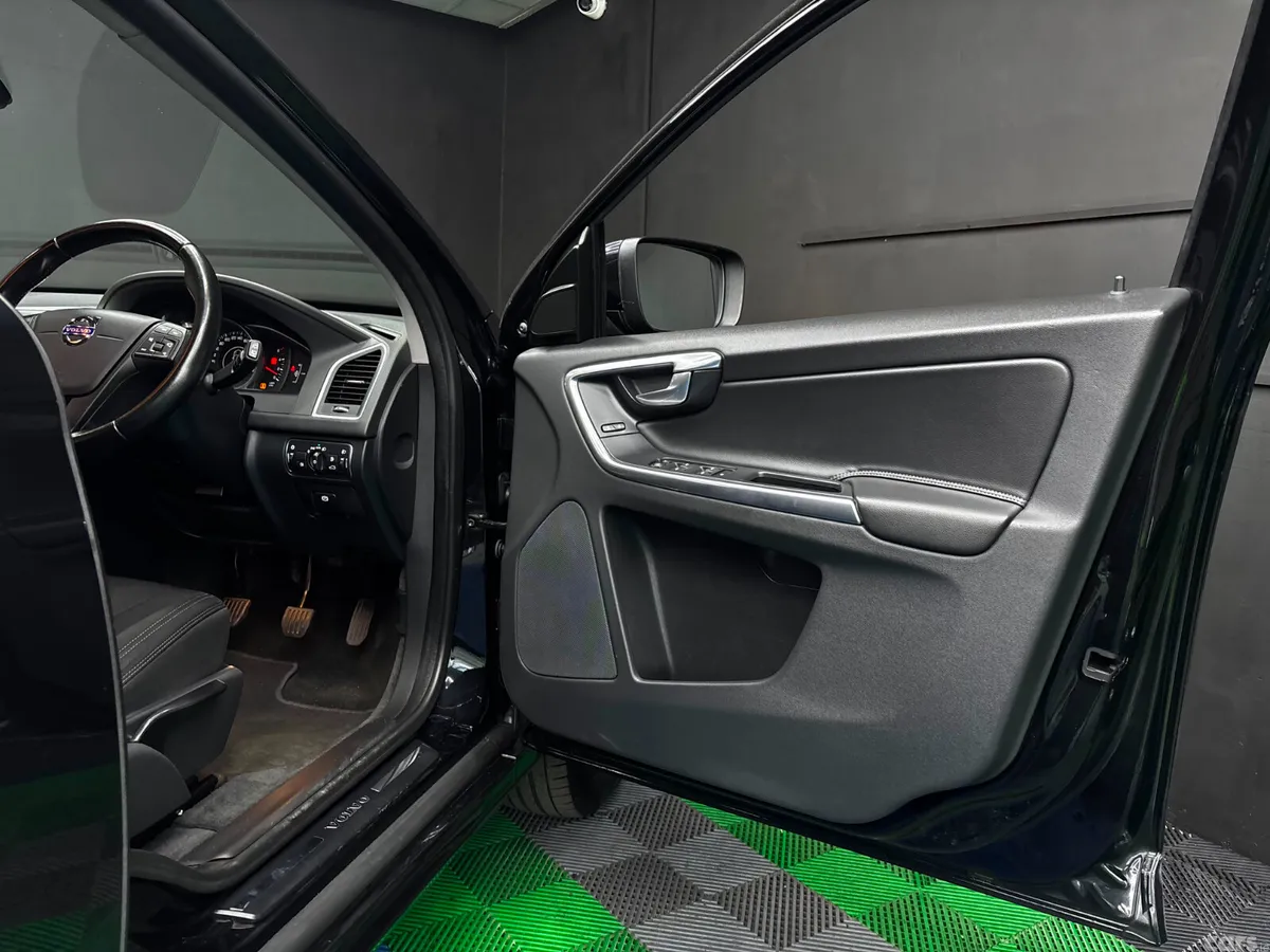 Volvo XC60 SUV, Diesel, 2015, Black