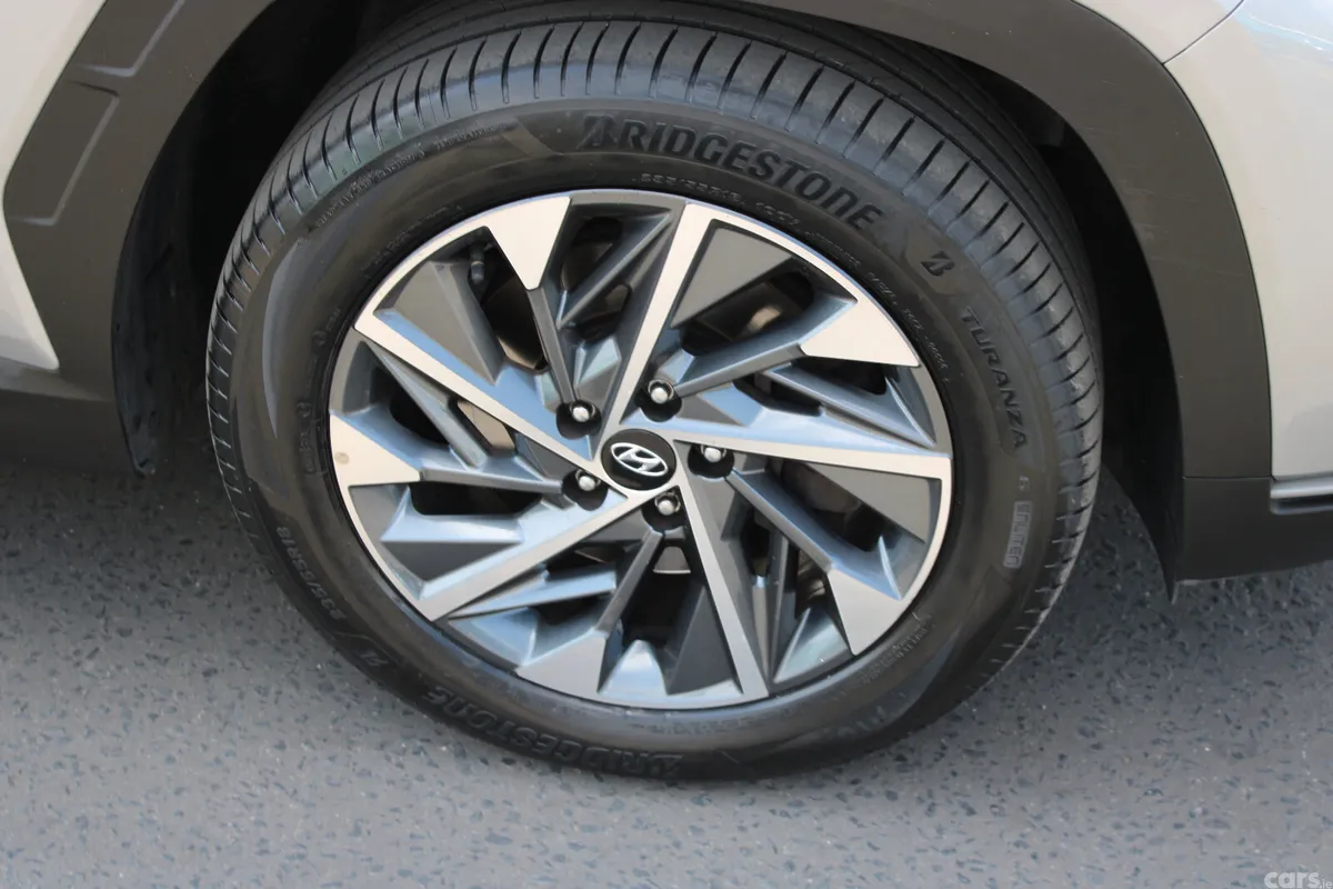 Hyundai Tucson SUV, Diesel, 2024, Grey