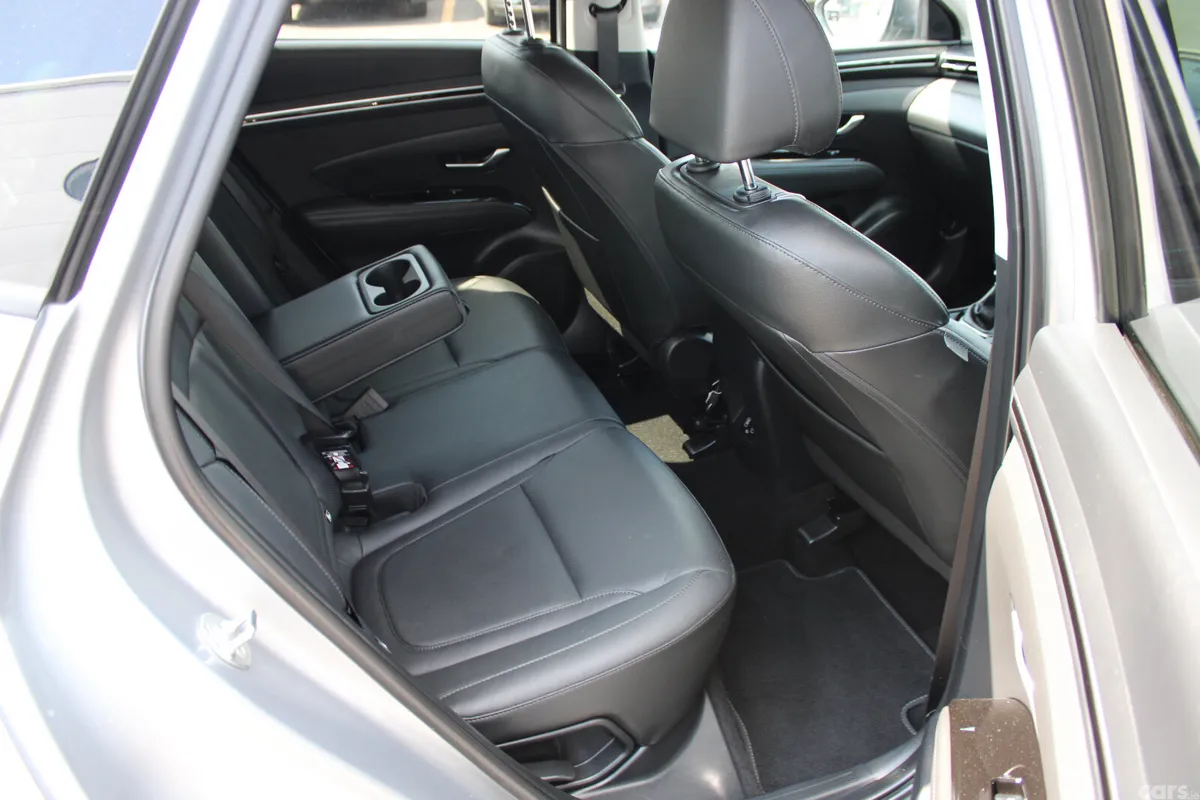 Hyundai Tucson SUV, Diesel, 2024, Grey