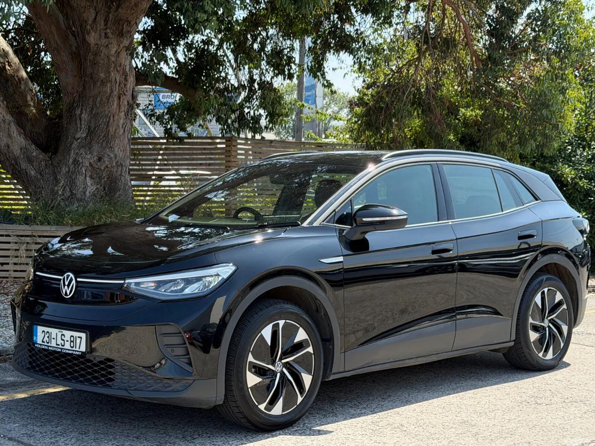 Volkswagen ID.4 SUV, Electric, 2023, Black