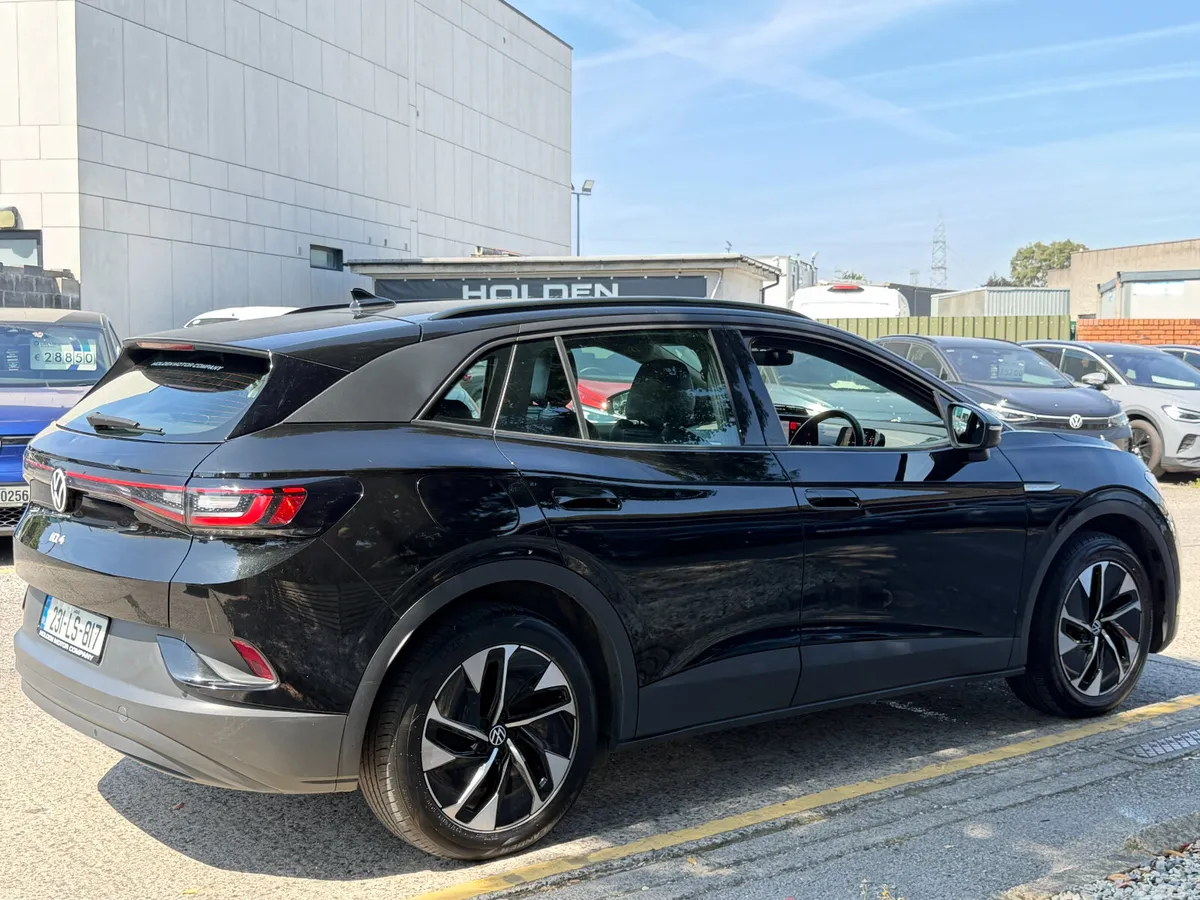 Volkswagen ID.4 SUV, Electric, 2023, Black