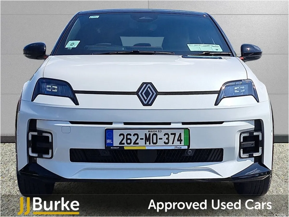 Renault 5 Hatchback, Electric, 2026, White