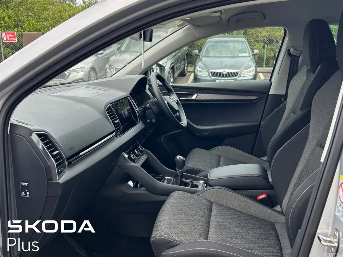 Skoda Karoq Estate, Petrol, 2024, Grey