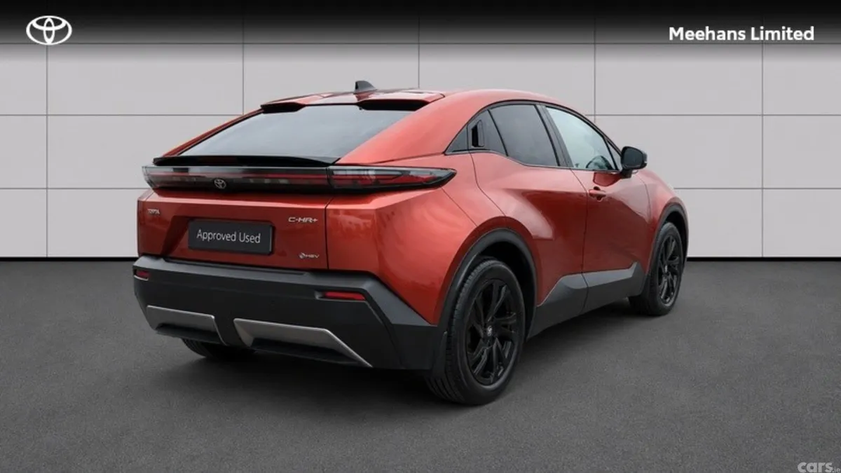 Toyota C-HR Estate, Electric, 2026, Brown