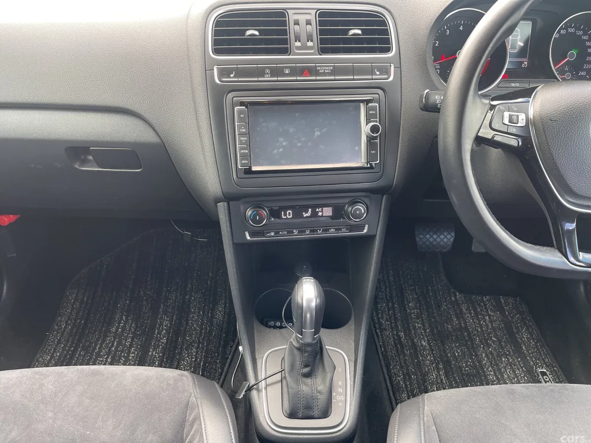 Volkswagen Polo Hatchback, Petrol, 2017, White