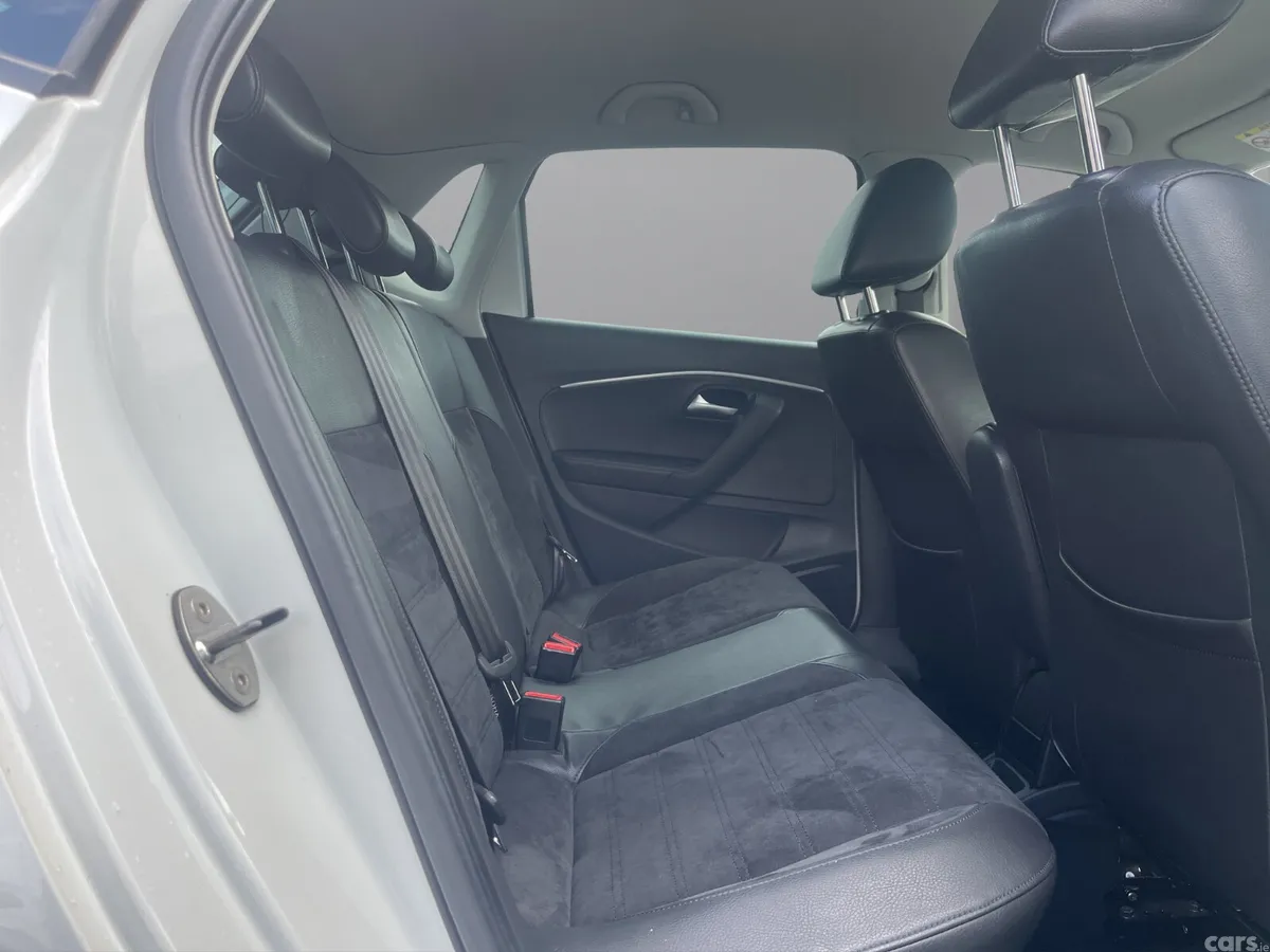 Volkswagen Polo Hatchback, Petrol, 2017, White