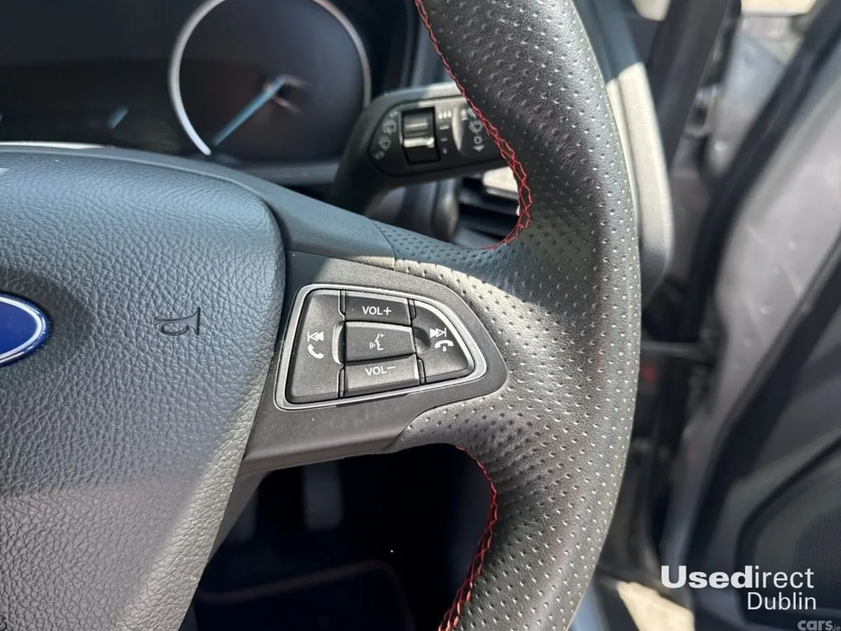 Ford EcoSport SUV, Petrol, 2023, Silver