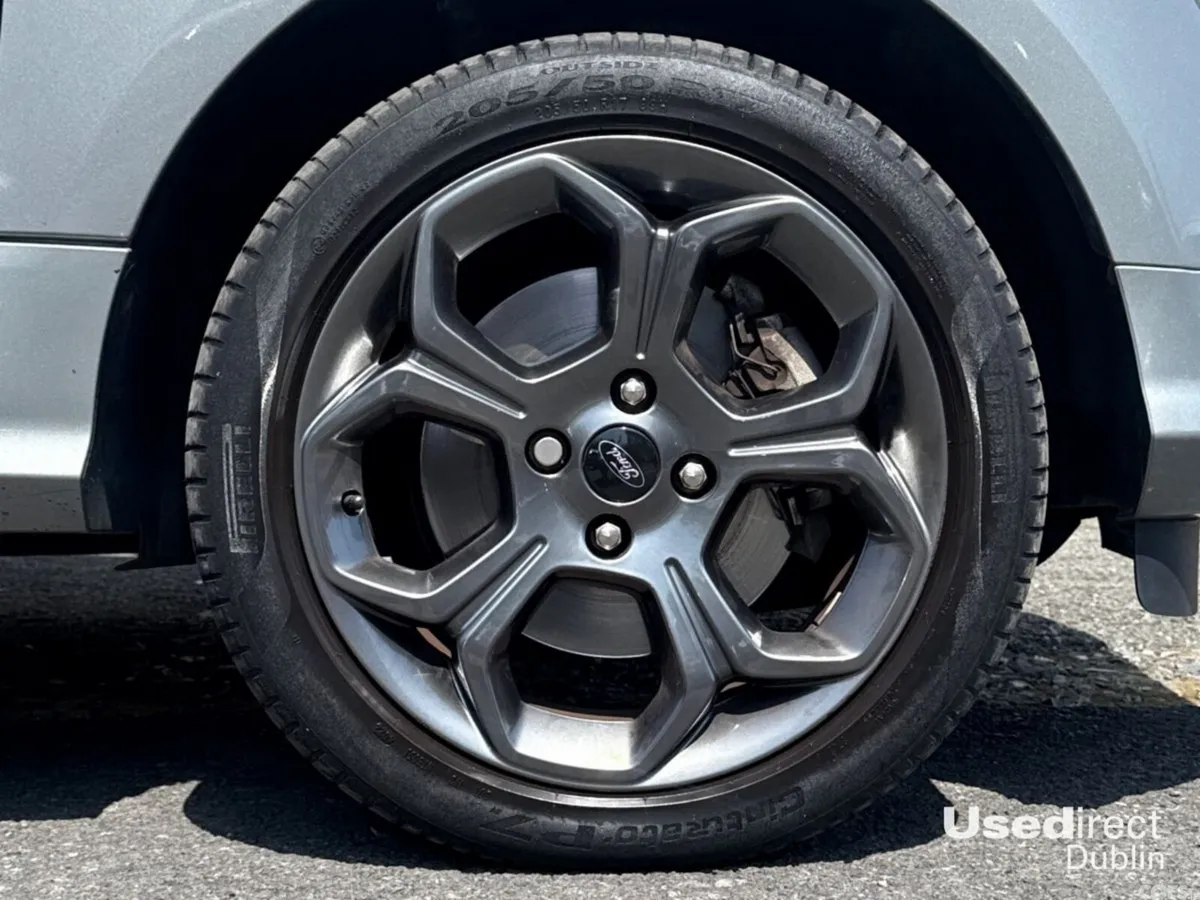 Ford EcoSport SUV, Petrol, 2023, Silver