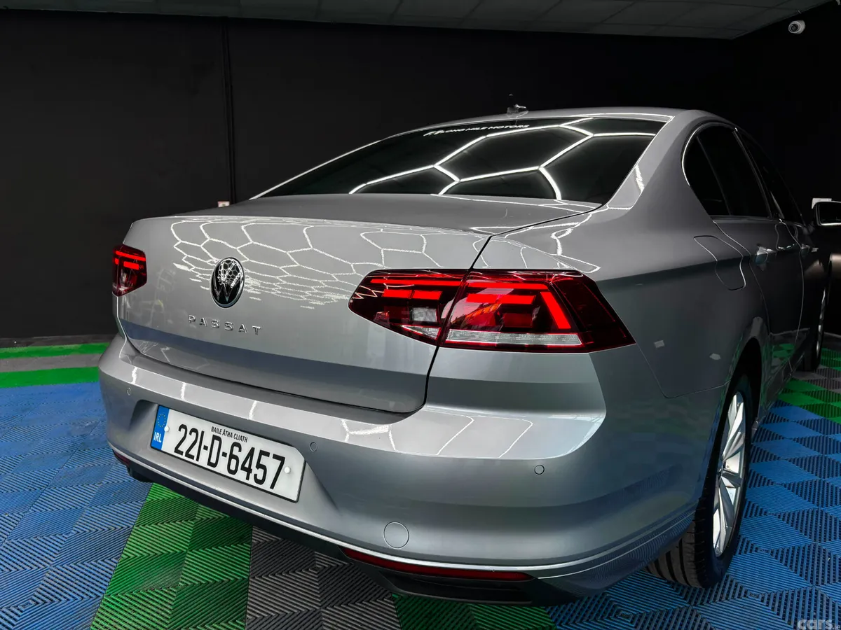Volkswagen Passat Saloon, Diesel, 2022, Grey