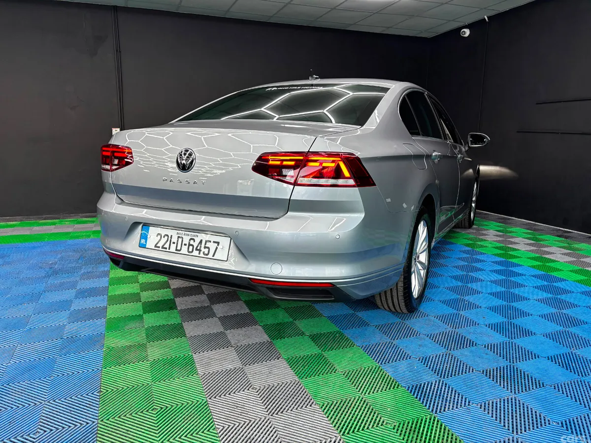 Volkswagen Passat Saloon, Diesel, 2022, Grey