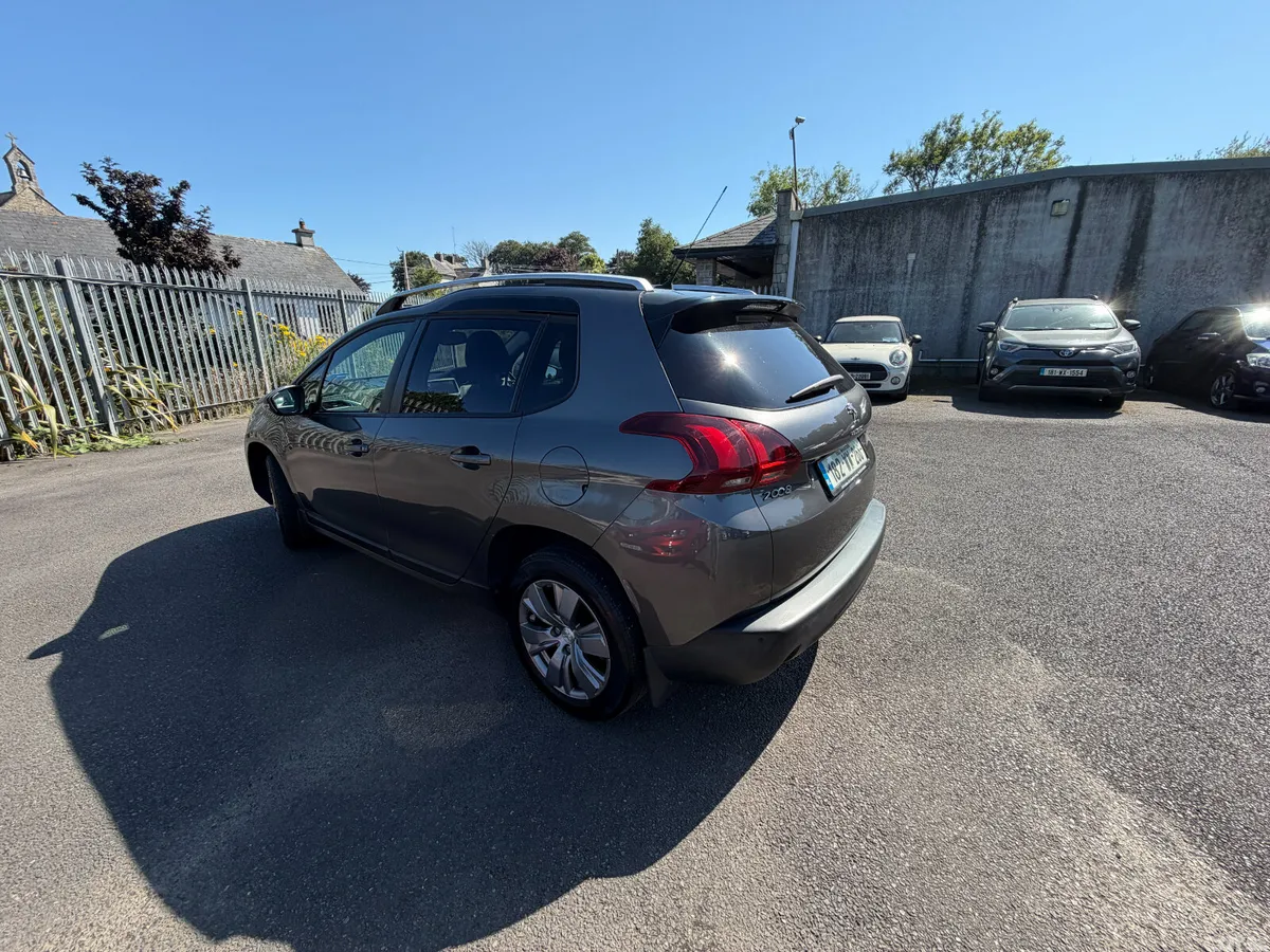Peugeot 2008 Estate, Diesel, 2018, Grey