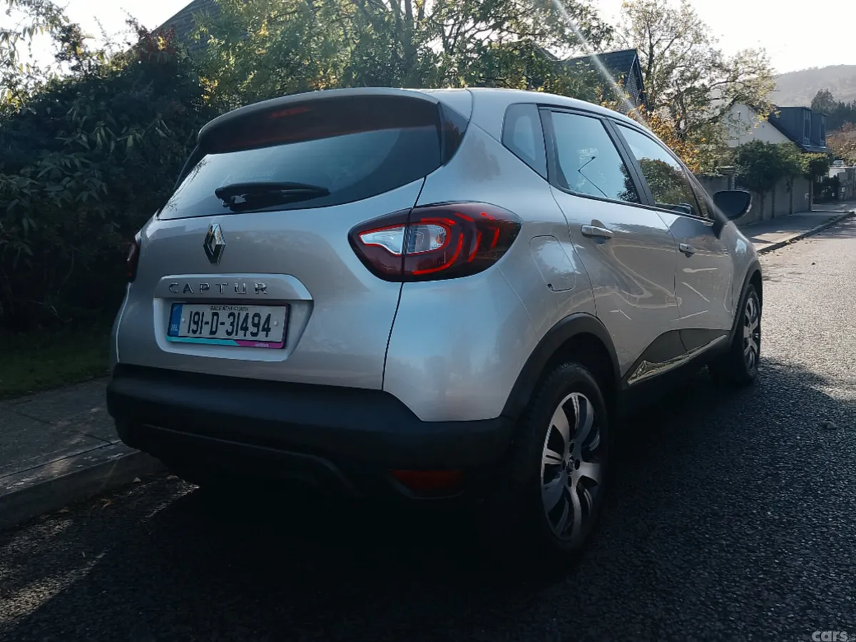 Renault Captur Hatchback, Diesel, 2019, Grey