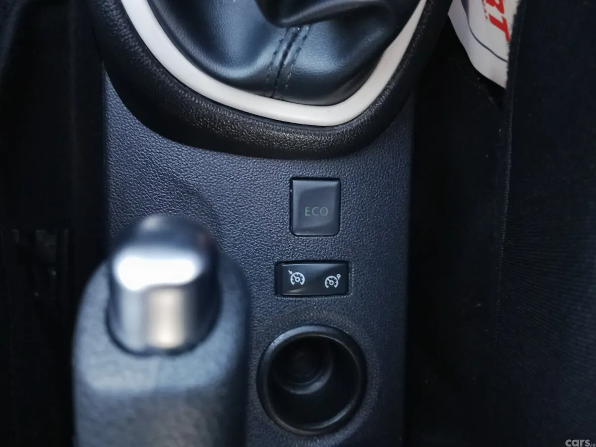 Renault Captur Hatchback, Diesel, 2019, Grey