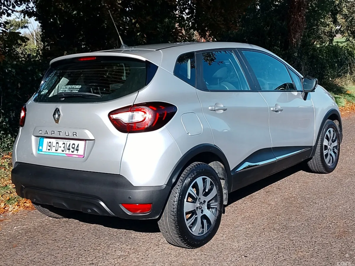 Renault Captur Hatchback, Diesel, 2019, Grey
