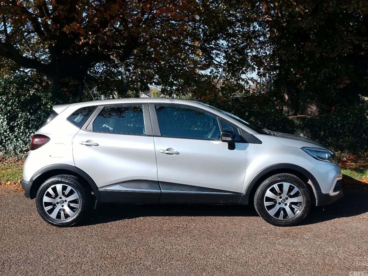 Renault Captur Hatchback, Diesel, 2019, Grey