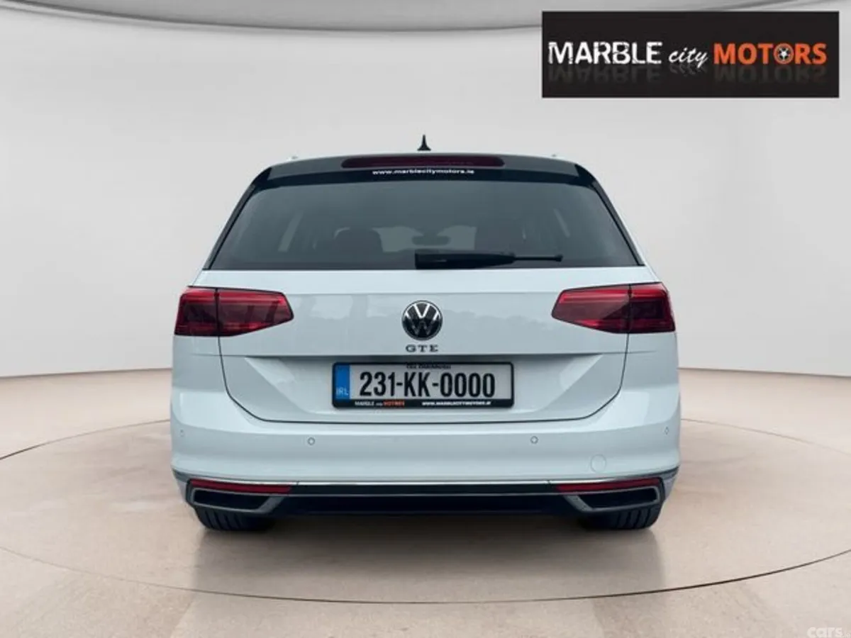 Volkswagen Passat Estate, Petrol Plug-in Hybrid, 2023, White
