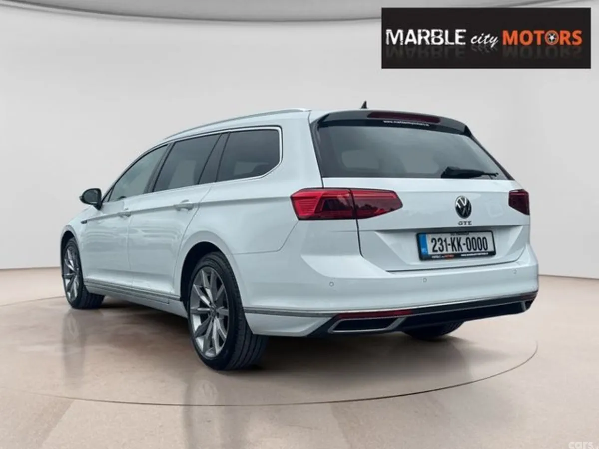 Volkswagen Passat Estate, Petrol Plug-in Hybrid, 2023, White