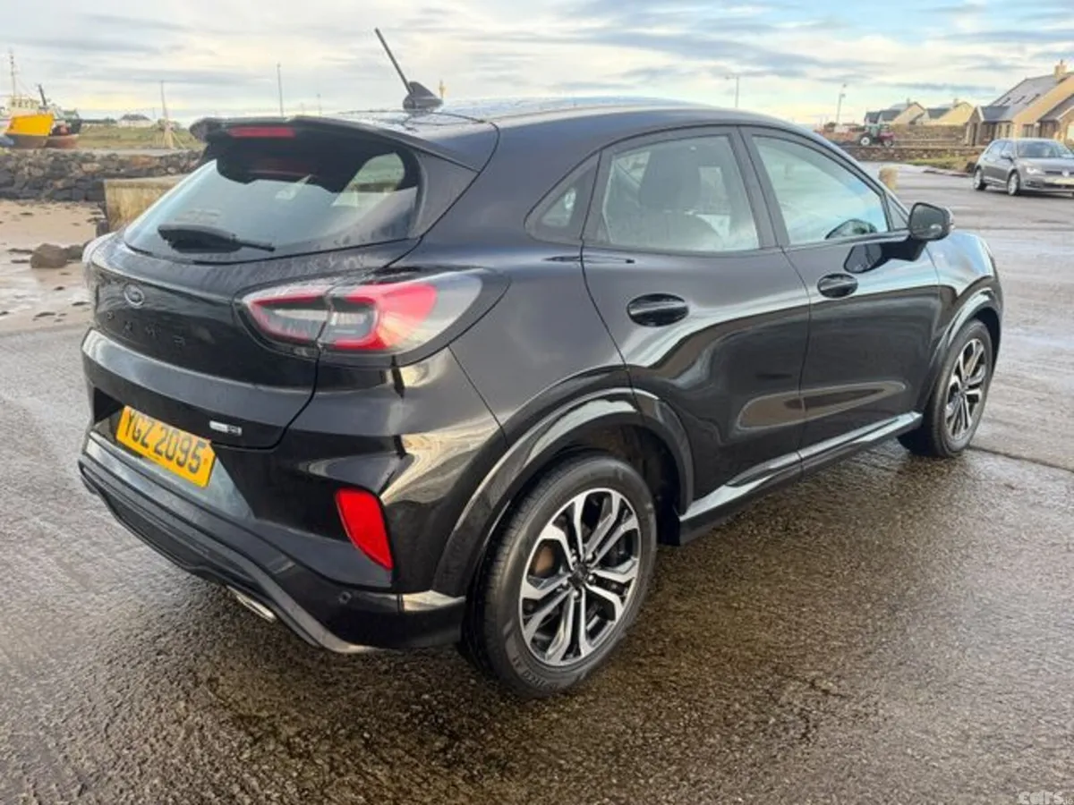 Ford Puma Hatchback, Petrol, 2022, Black