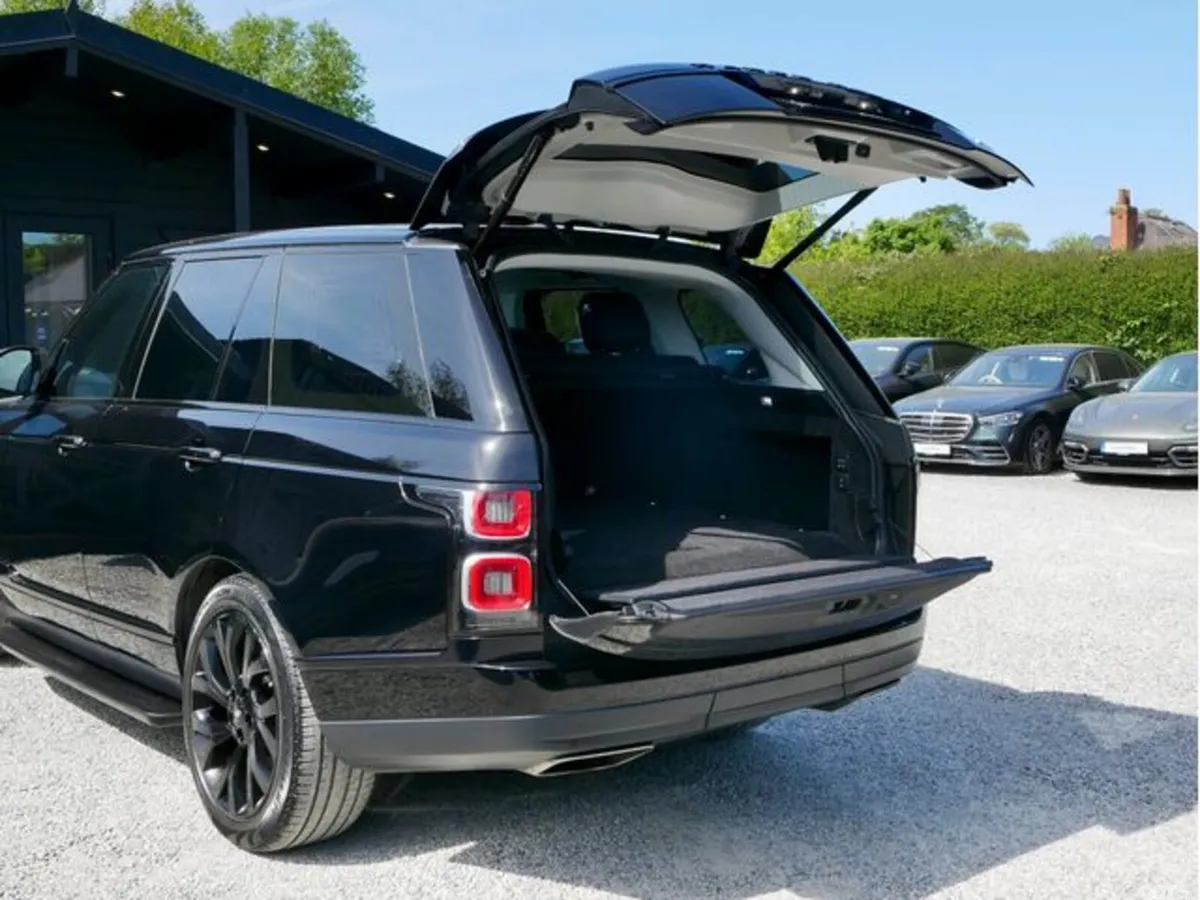 Land Rover Range Rover SUV, Petrol Plug-in Hybrid, 2020, Black