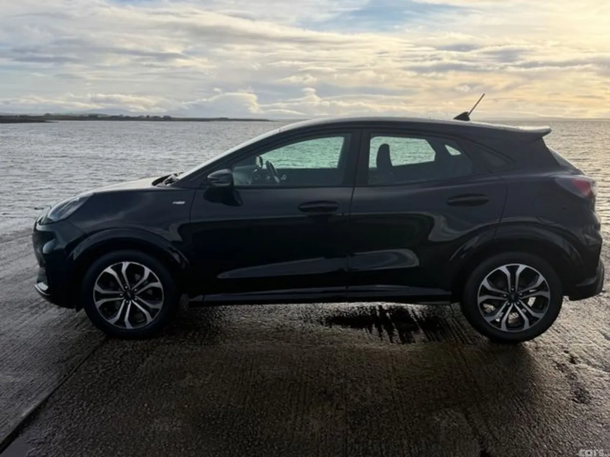 Ford Puma Hatchback, Petrol, 2022, Black