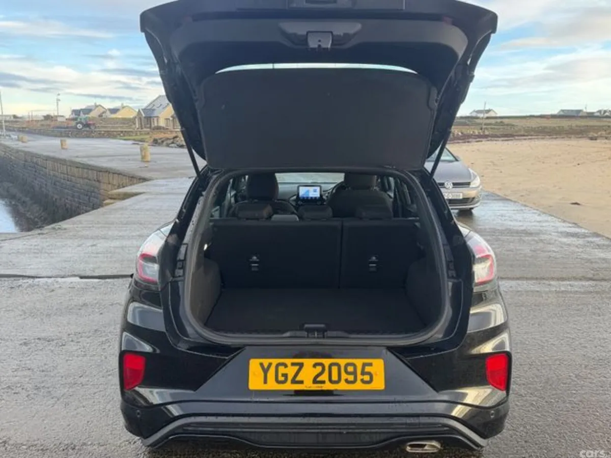 Ford Puma Hatchback, Petrol, 2022, Black