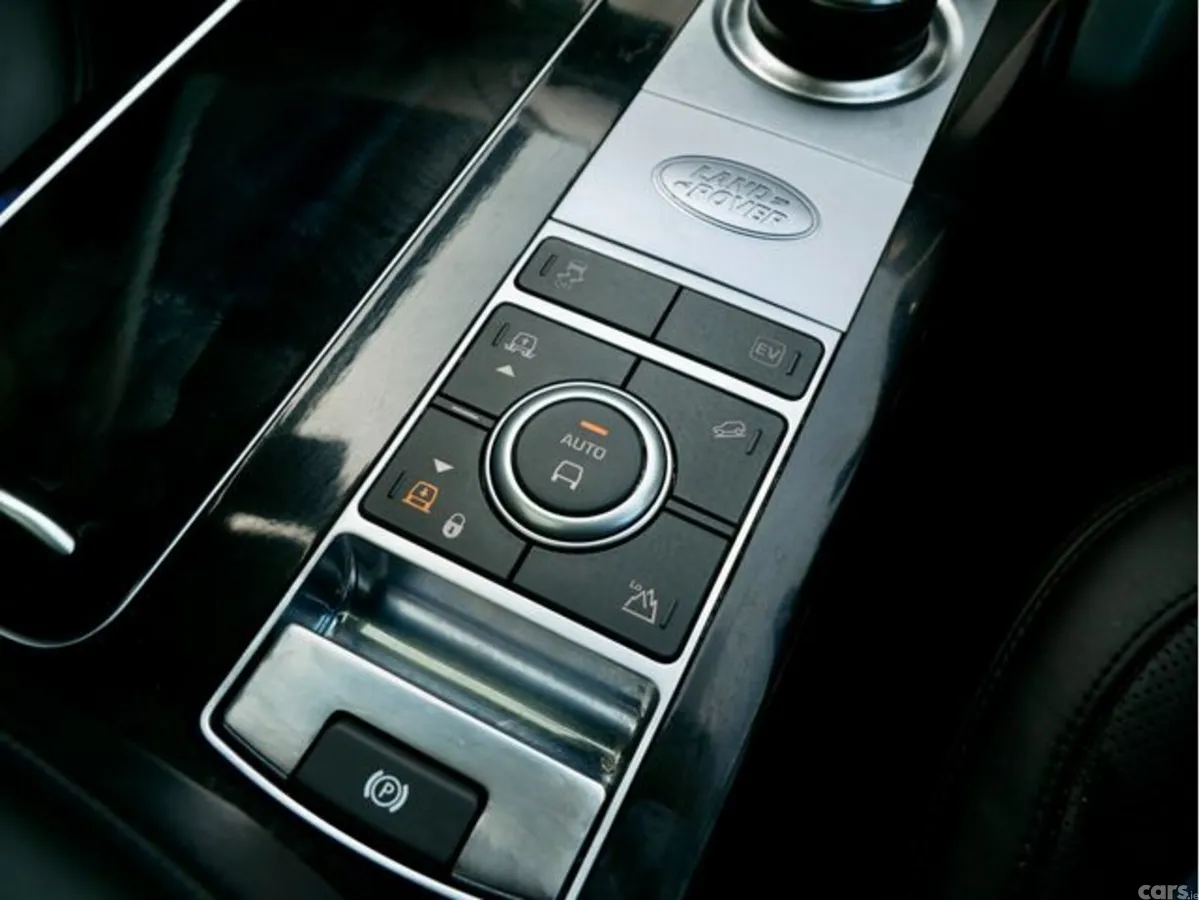 Land Rover Range Rover SUV, Petrol Plug-in Hybrid, 2020, Black