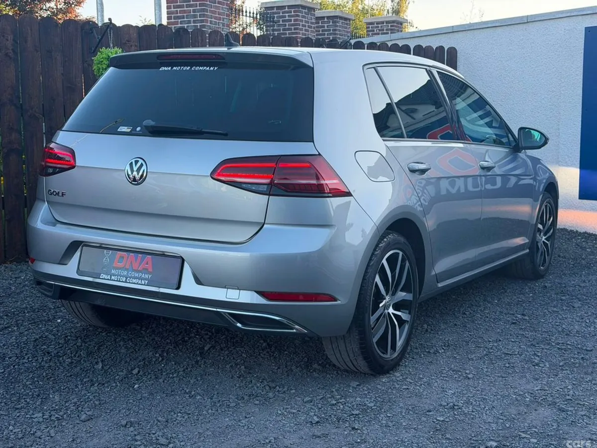 Volkswagen Golf Hatchback, Petrol, 2019, Silver
