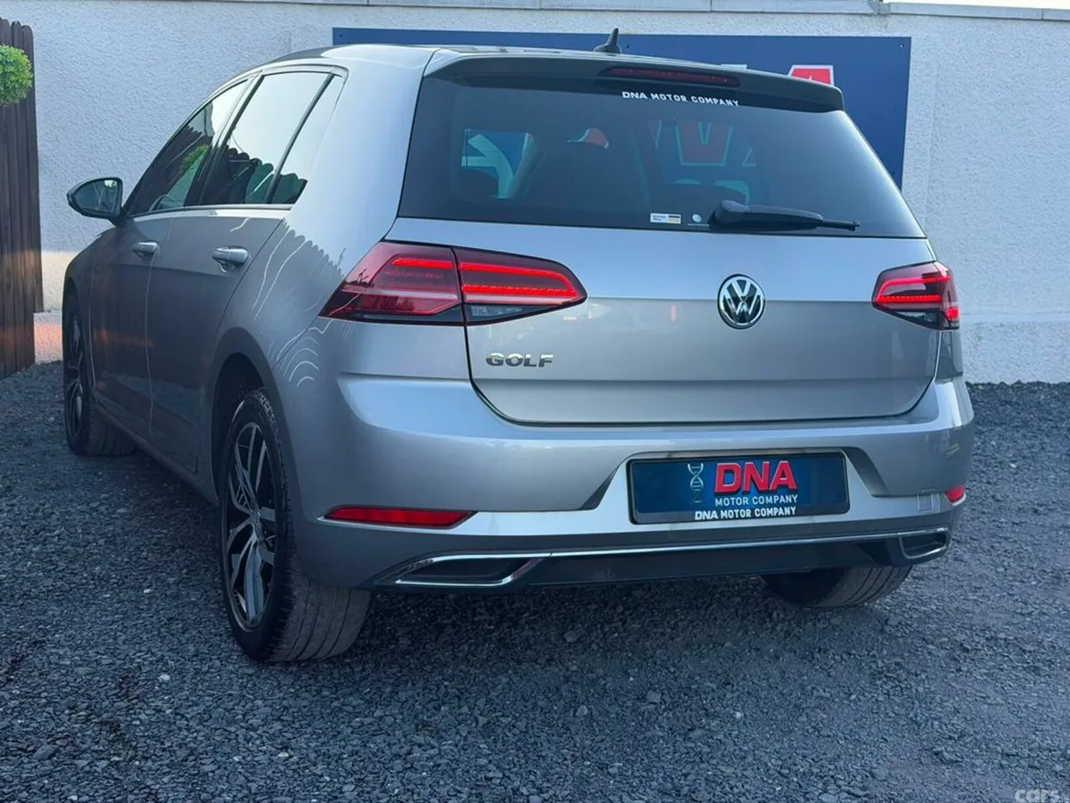 Volkswagen Golf Hatchback, Petrol, 2019, Silver