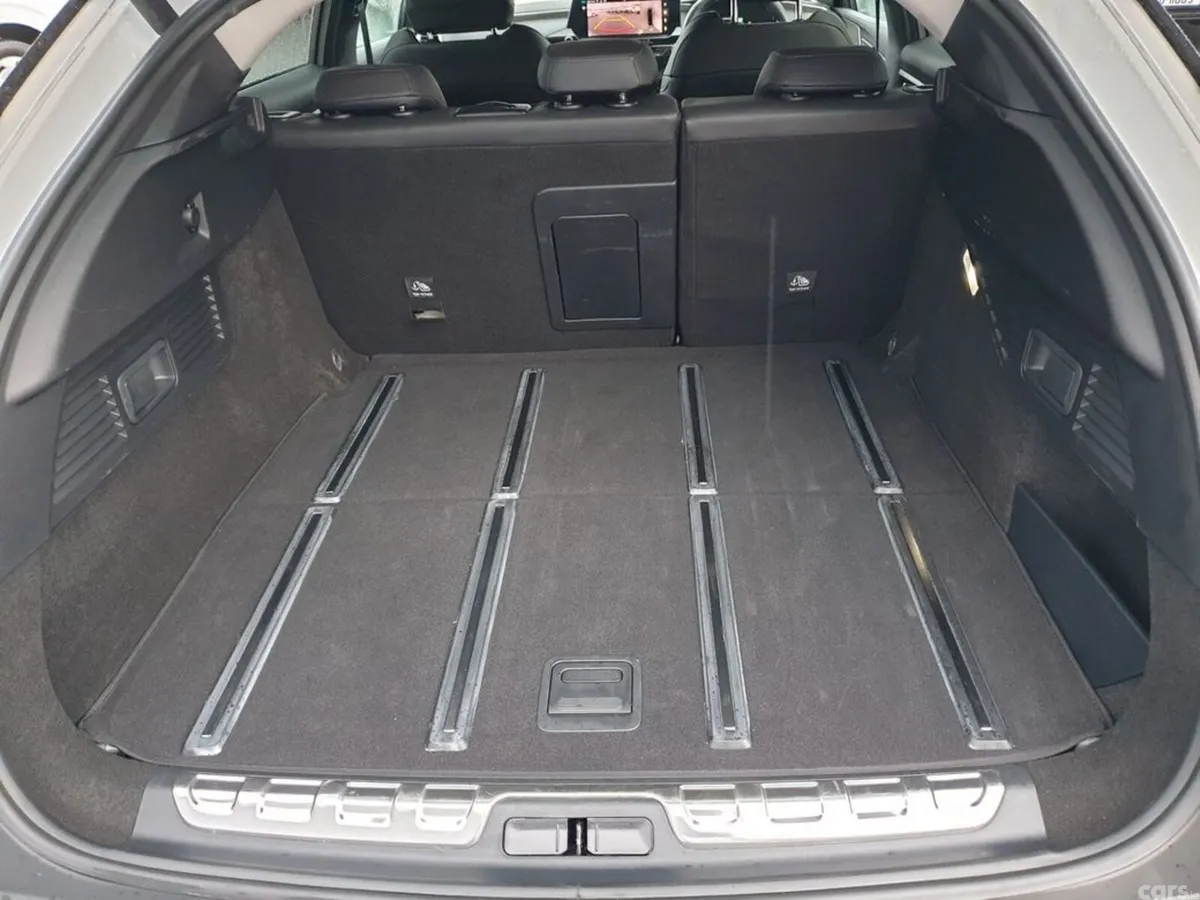 Citroen C5 X Hatchback, Petrol Plug-in Hybrid, 2024, White