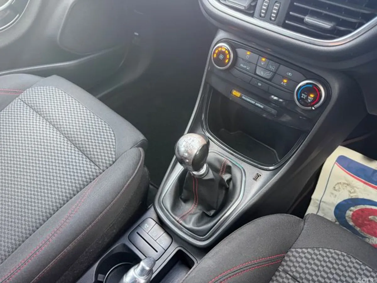 Ford Puma Hatchback, Petrol, 2022, Black