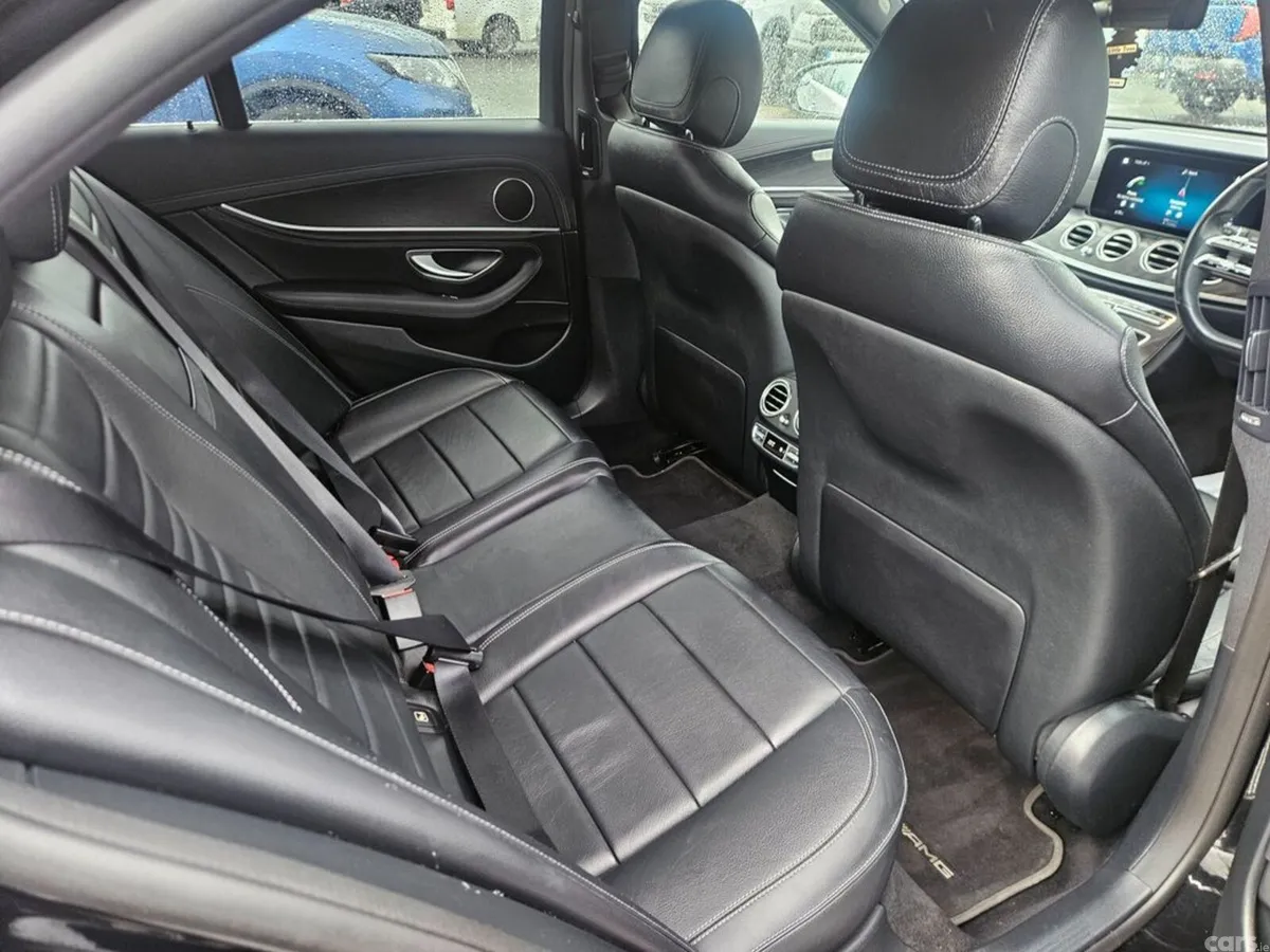 Mercedes-Benz E 300 Saloon, Diesel Plug-in Hybrid, 2021, Black