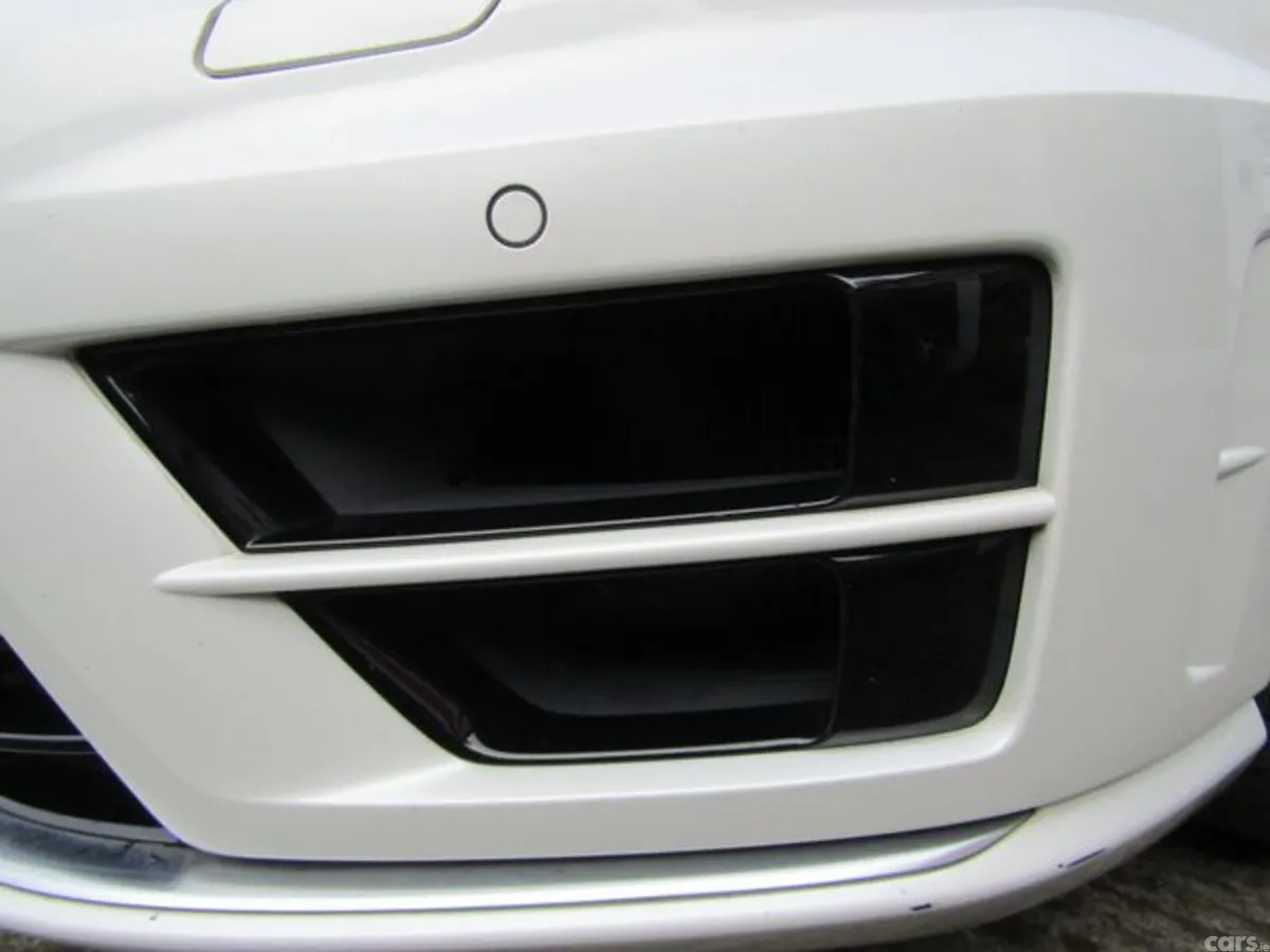 Volkswagen Golf Estate, Petrol, 2015, White