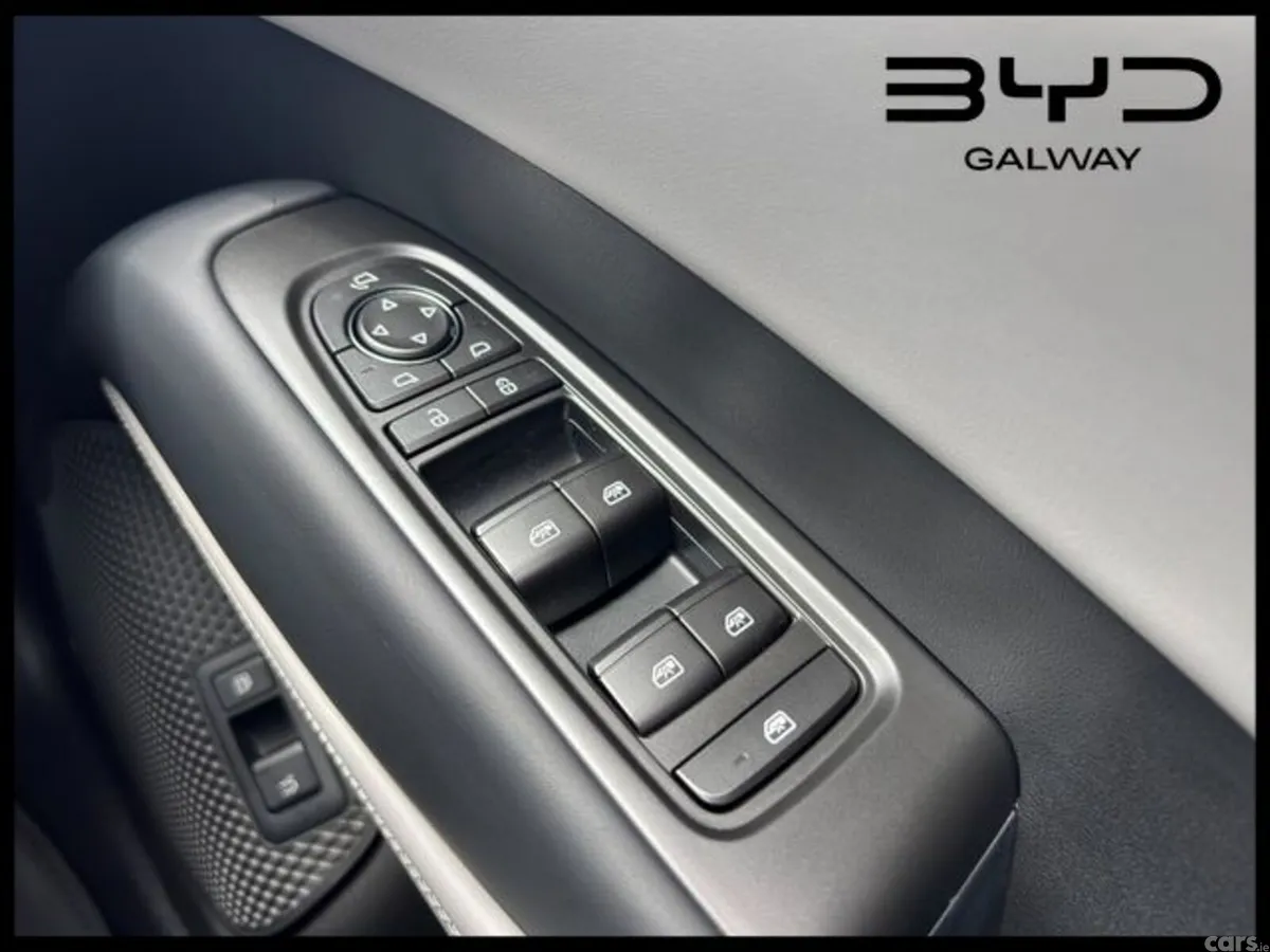 BYD Seal 6 Estate, Petrol Plug-in Hybrid, 2026, Black