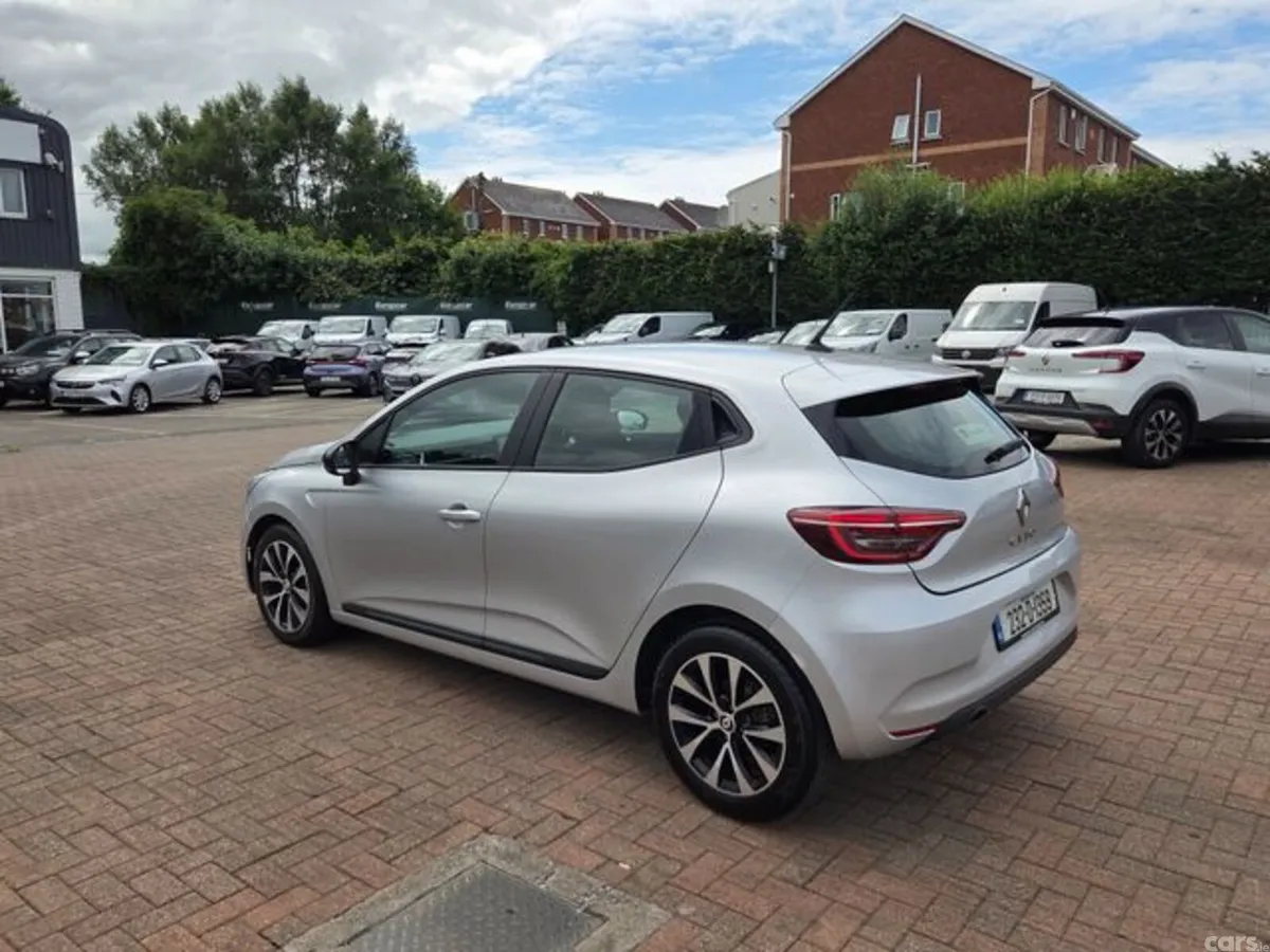 Renault Clio Hatchback, Petrol, 2023, Grey