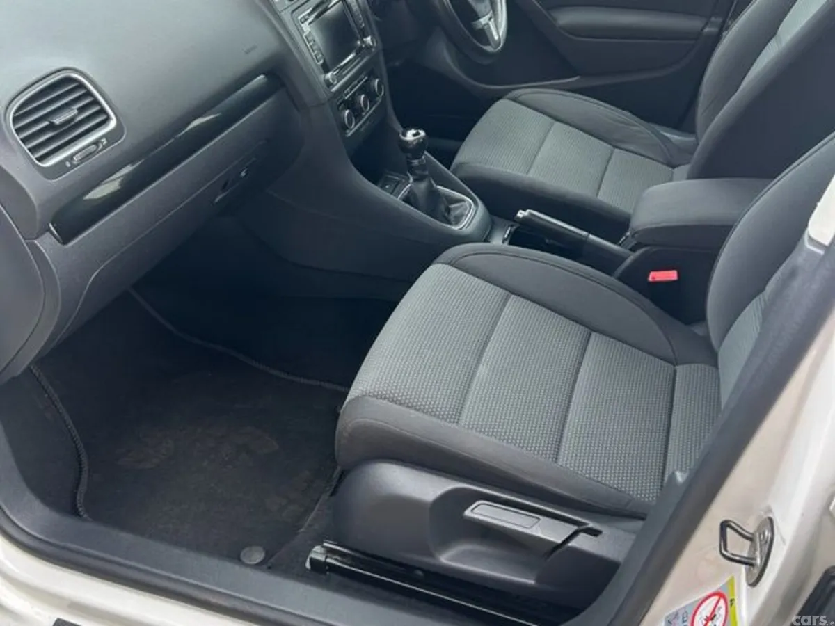 Volkswagen Golf Hatchback, Petrol, 2013, White