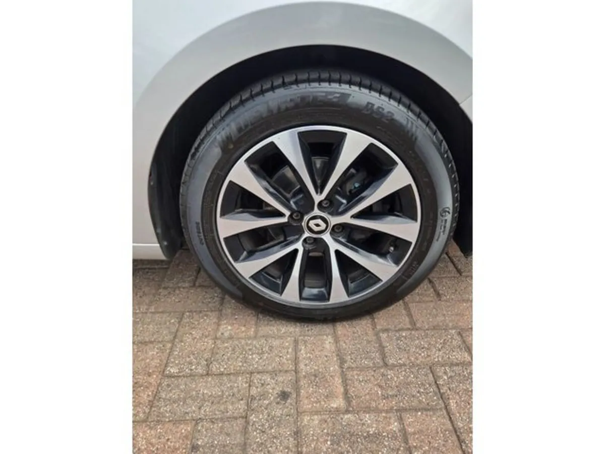 Renault Clio Hatchback, Petrol, 2023, Grey