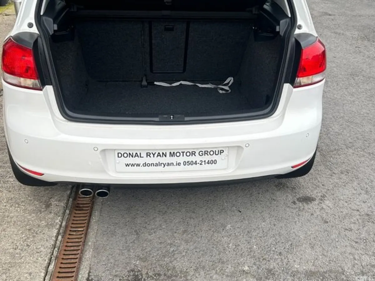 Volkswagen Golf Hatchback, Petrol, 2013, White