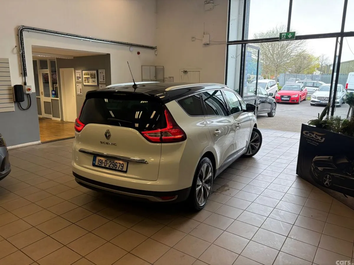 Renault Grand Scenic Hatchback, Petrol, 2019, White
