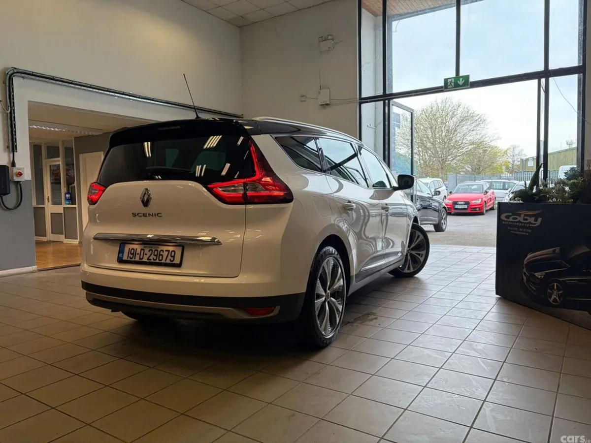 Renault Grand Scenic Hatchback, Petrol, 2019, White